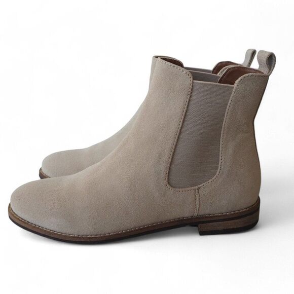 Lucy Avenue The Chelsea Ankle Bootie Taupe Women's 6 - Picture 2 of 12